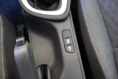Toyota Yaris 1.0 5 porte Trend (12)