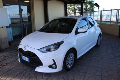 Toyota Yaris 1.0 5 porte Trend (2)