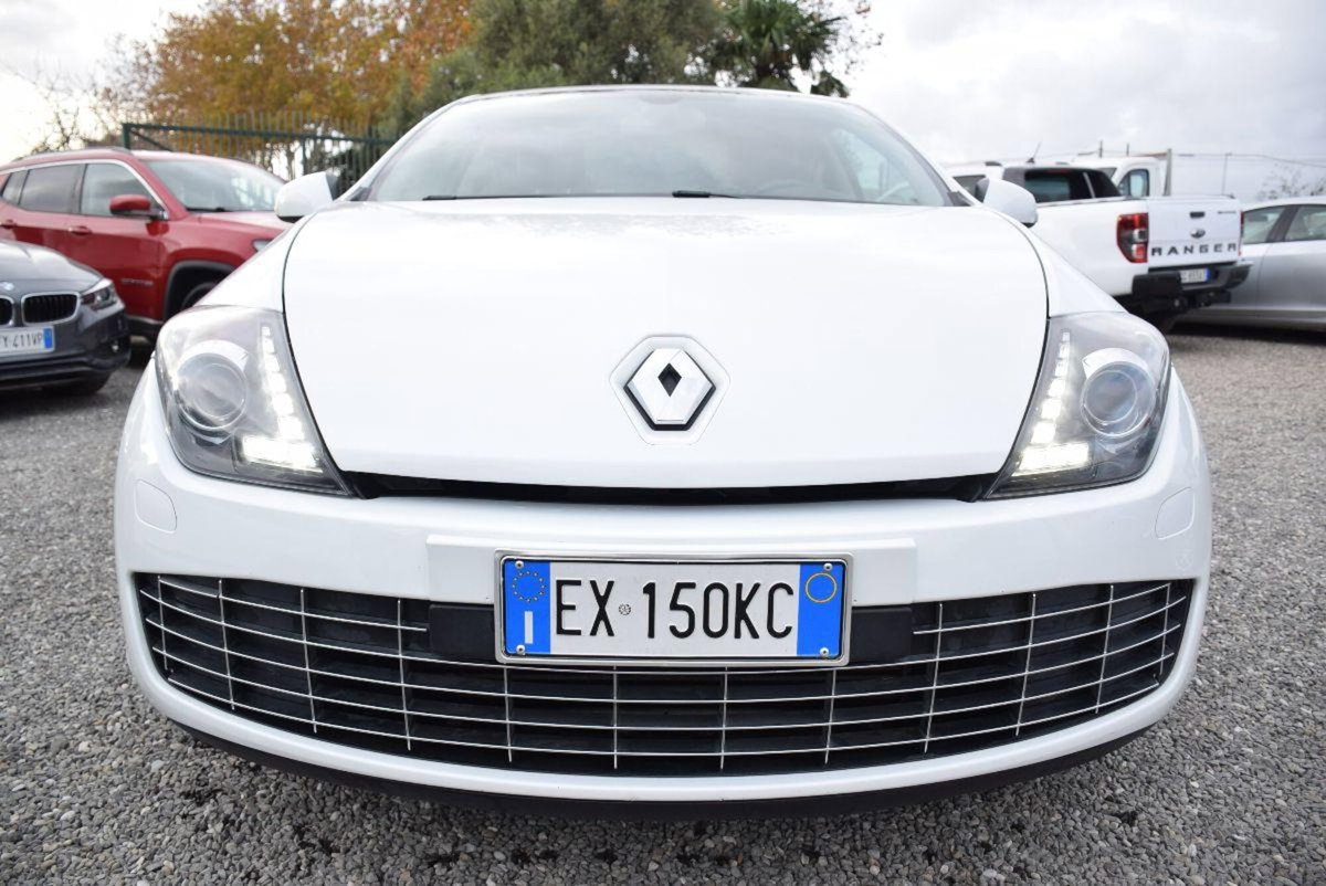 Renault Laguna Coupé 1.5 dCi 110CV Wave ESM (11)