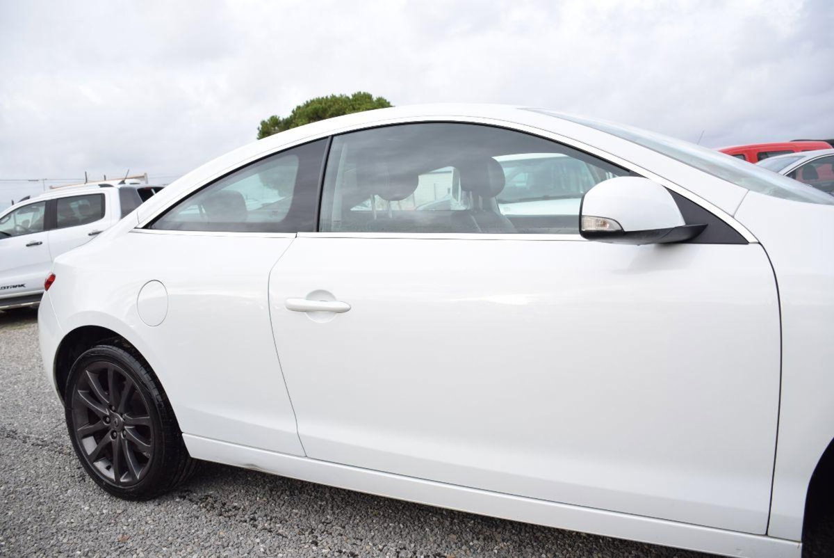 Renault Laguna Coupé 1.5 dCi 110CV Wave ESM (13)