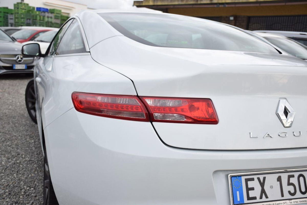 Renault Laguna Coupé 1.5 dCi 110CV Wave ESM (18)