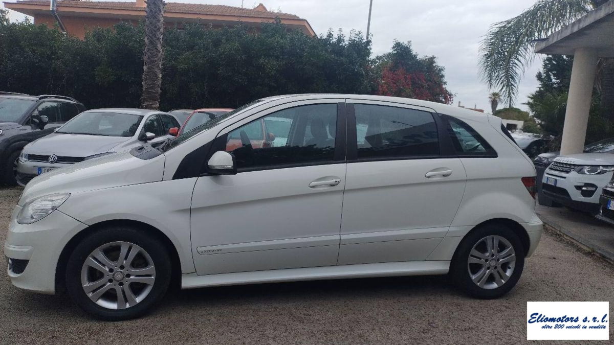 Mercedes-Benz Classe B 180 CDI Premium (2)