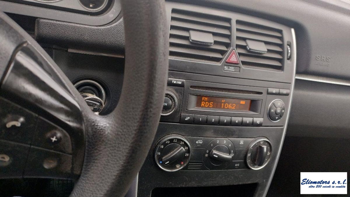 Mercedes-Benz Classe B 180 CDI Premium (5)