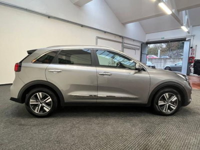 Kia Niro 1.6 GDi DCT PHEV (4)