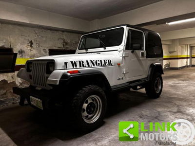 Jeep Wrangler 2.5 Laredo usata