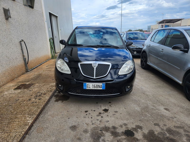 Lancia Ypsilon 1.2 Argento