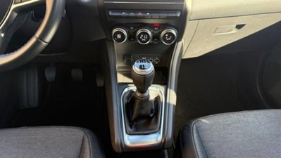 Renault Captur 1.0 tce Techno 90cv (10)