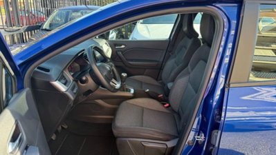 Renault Captur 1.0 tce Techno 90cv (12)