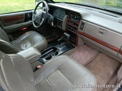 Jeep Grand Cherokee 5.2 (EU) 4WD aut. Quadra-Trac Limited (9)
