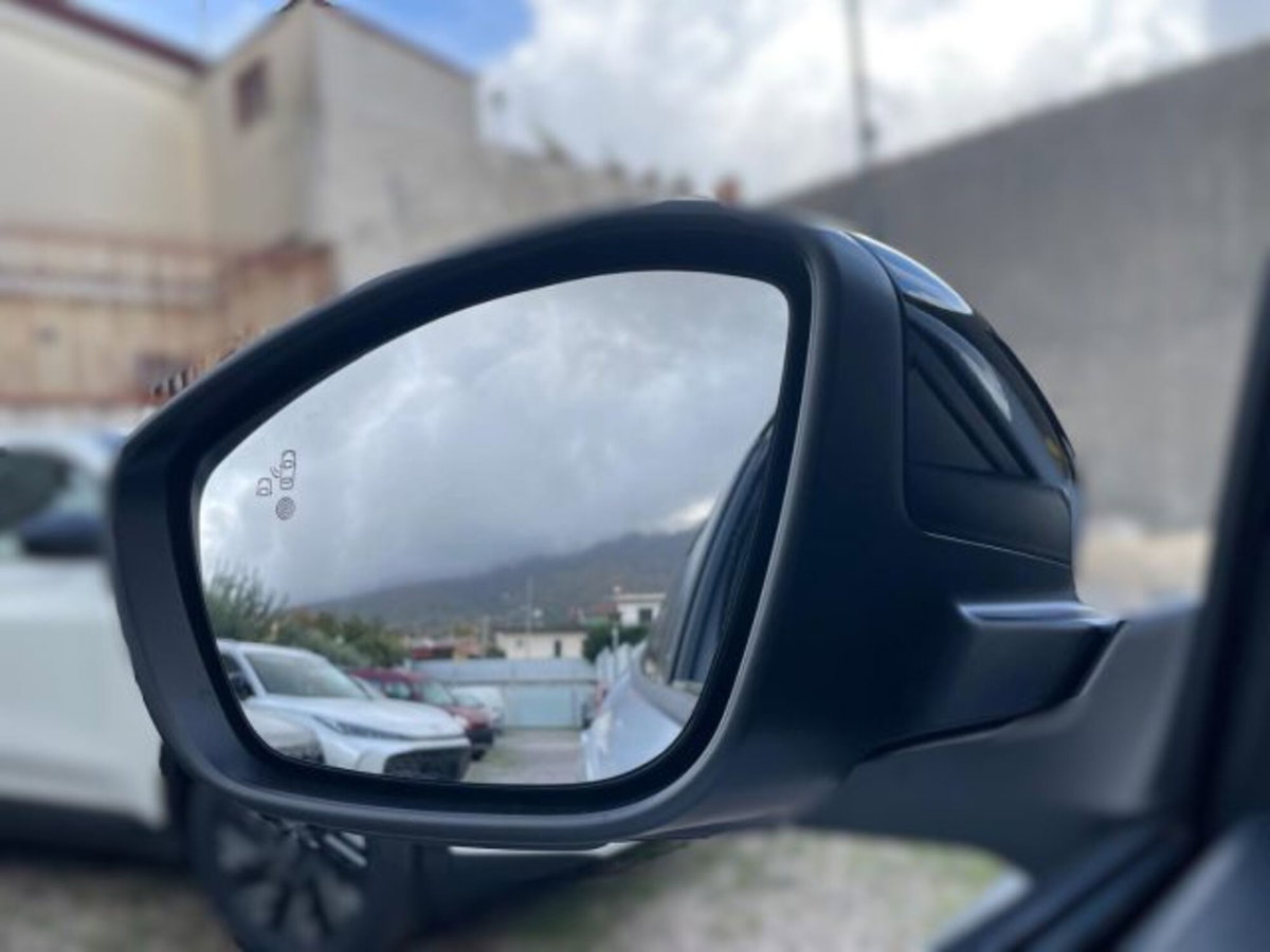 Peugeot 2008 PureTech 130 S&S EAT8 Allure Pack (11)
