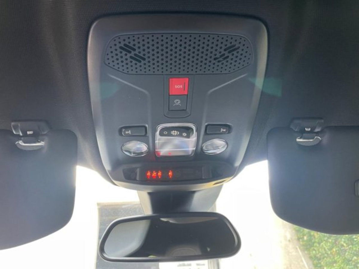 Peugeot 2008 PureTech 130 S&S EAT8 Allure Pack (12)