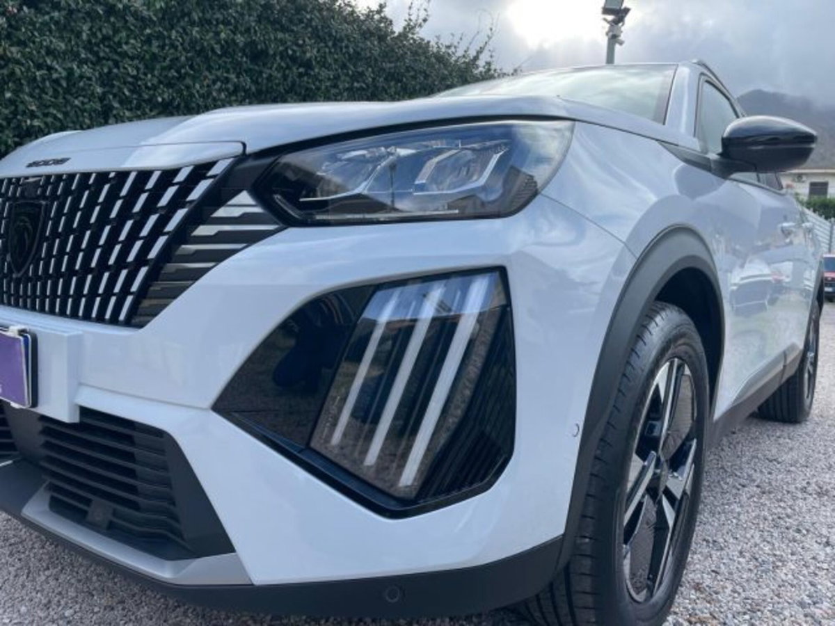 Peugeot 2008 PureTech 130 S&S EAT8 Allure Pack (3)