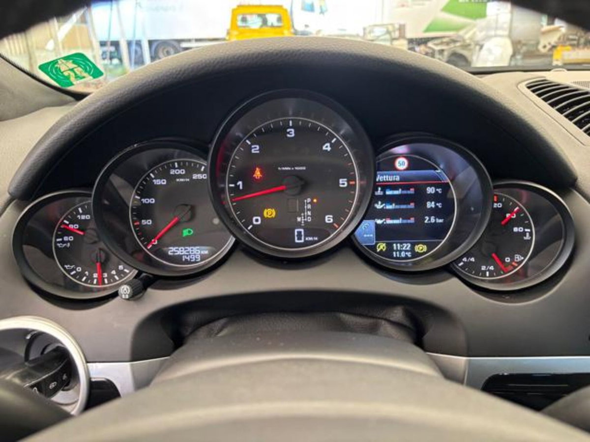 Porsche Cayenne 3.0 Diesel (20)