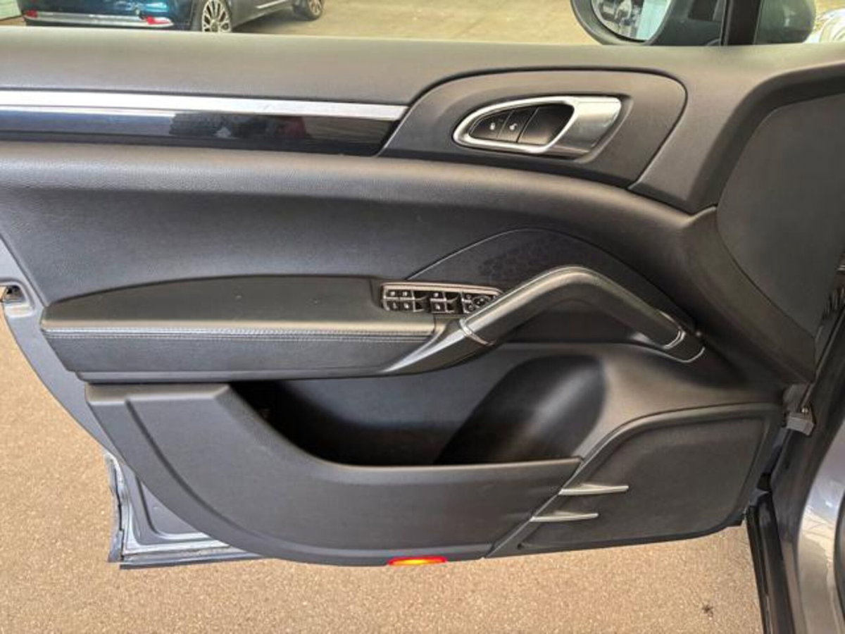 Porsche Cayenne 3.0 Diesel (6)