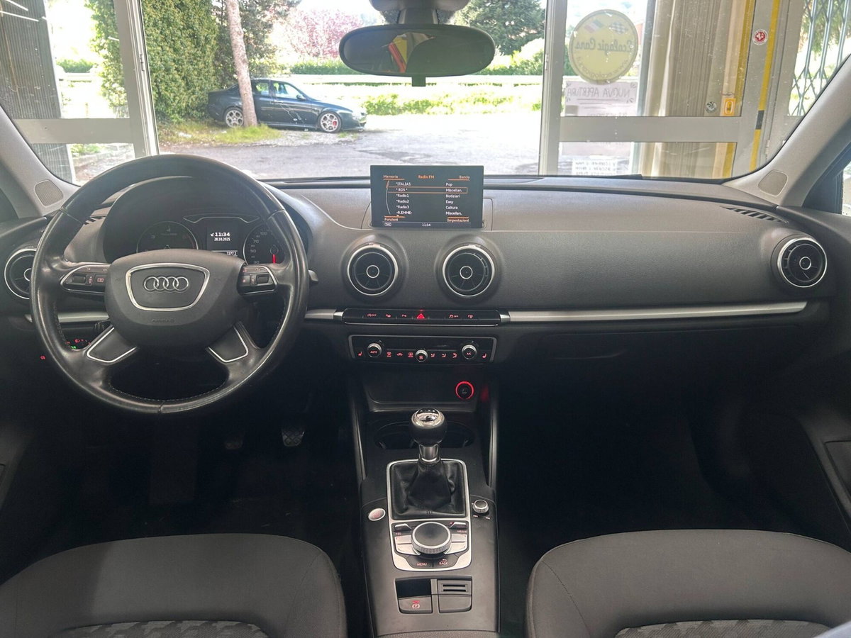 Audi A3 2.0 TDI 150 CV clean diesel Ambiente (11)
