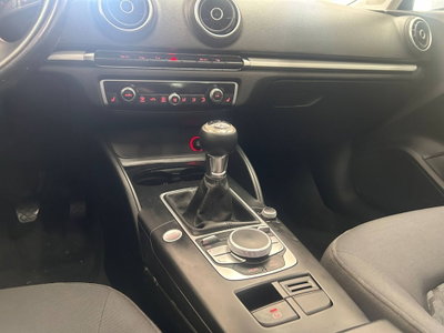 Audi A3 2.0 TDI 150 CV clean diesel Ambiente (12)