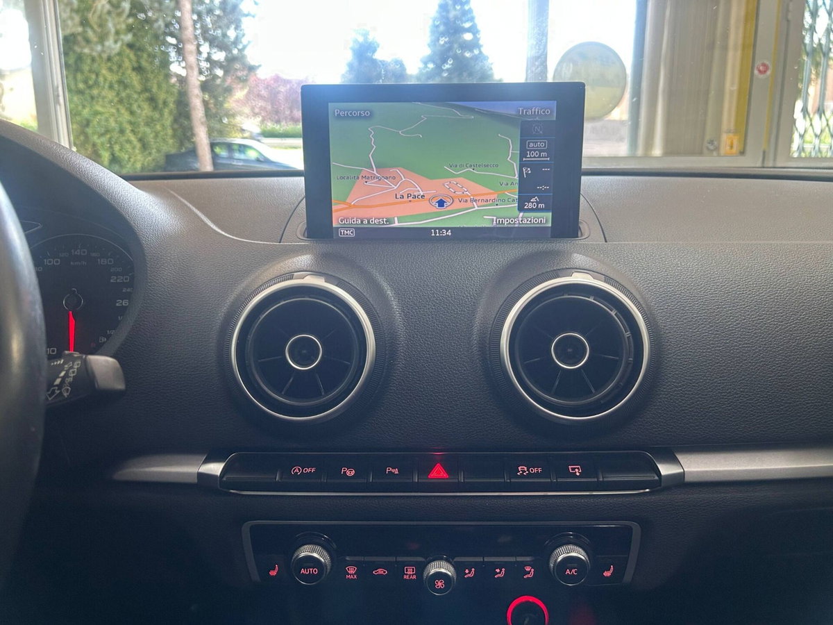 Audi A3 2.0 TDI 150 CV clean diesel Ambiente (14)