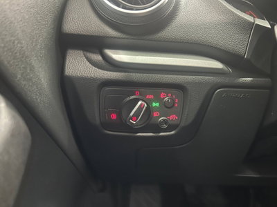 Audi A3 2.0 TDI 150 CV clean diesel Ambiente (17)