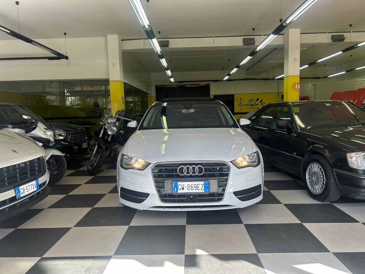 Audi A3 2.0 TDI 150 CV clean diesel Ambiente (2)