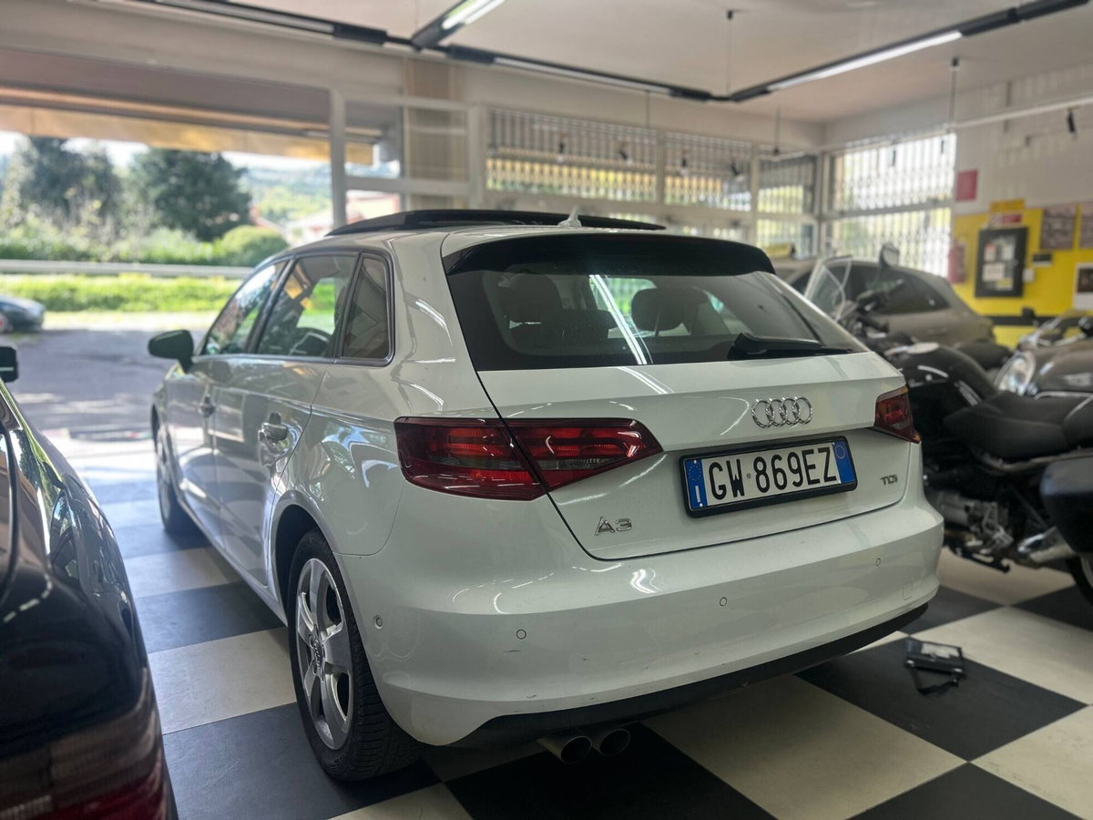 Audi A3 2.0 TDI 150 CV clean diesel Ambiente (4)