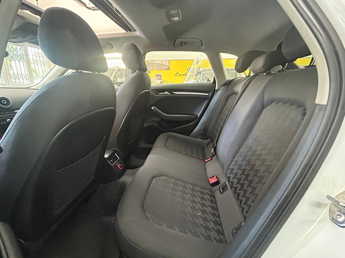 Audi A3 2.0 TDI 150 CV clean diesel Ambiente (9)