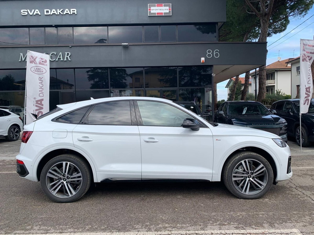 Audi Q5 Sportback 2.0 tdi mhev+ Launch Edition S line quattro 204cv s-tronic (3)