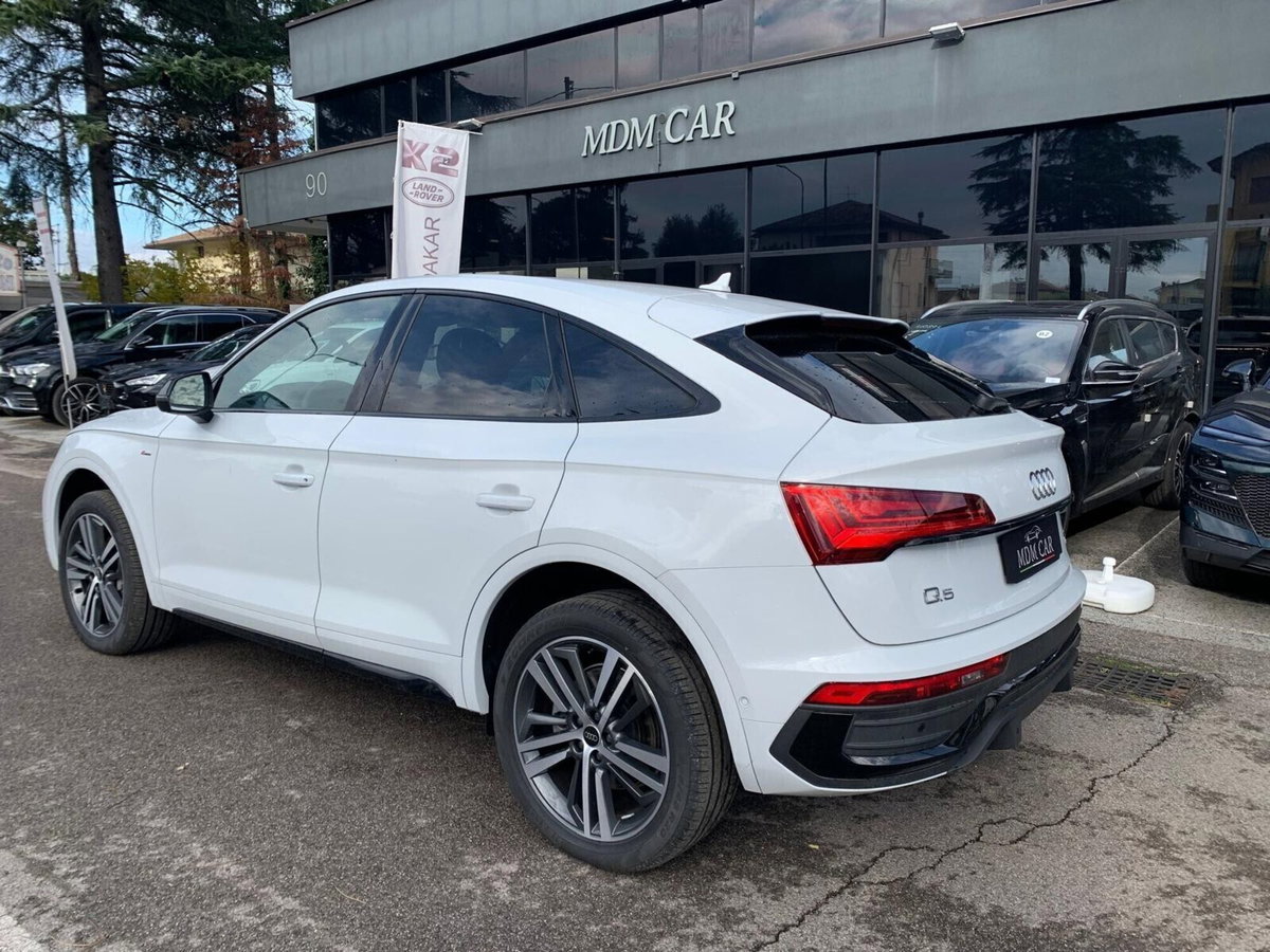 Audi Q5 Sportback 2.0 tdi mhev+ Launch Edition S line quattro 204cv s-tronic (5)