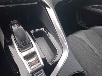 Peugeot 3008 BlueHDi 130 S&S EAT8 GT Line (16)