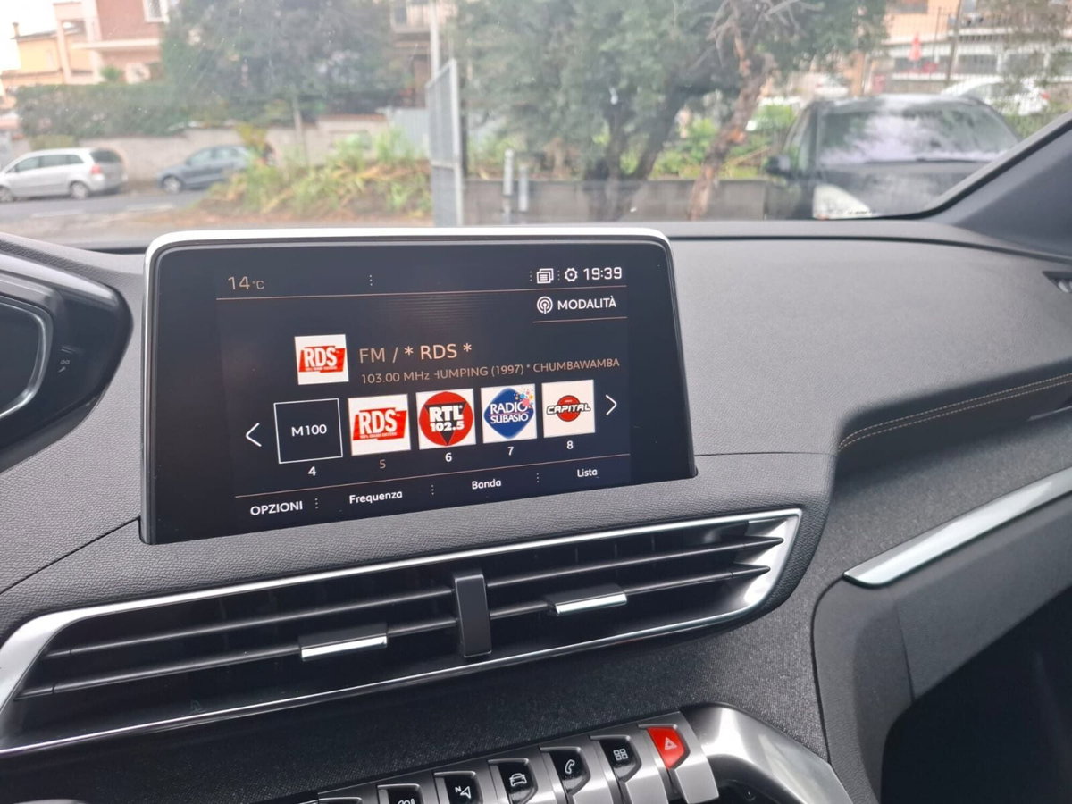 Peugeot 3008 BlueHDi 130 S&S EAT8 GT Line (17)