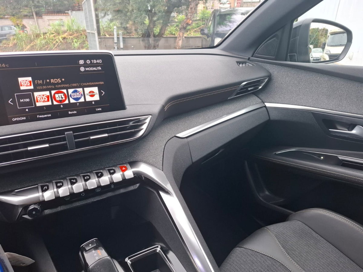 Peugeot 3008 BlueHDi 130 S&S EAT8 GT Line (9)