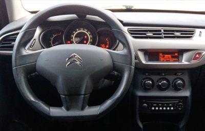 Citroen C3 1.4 HDi 70 Exclusive (8)