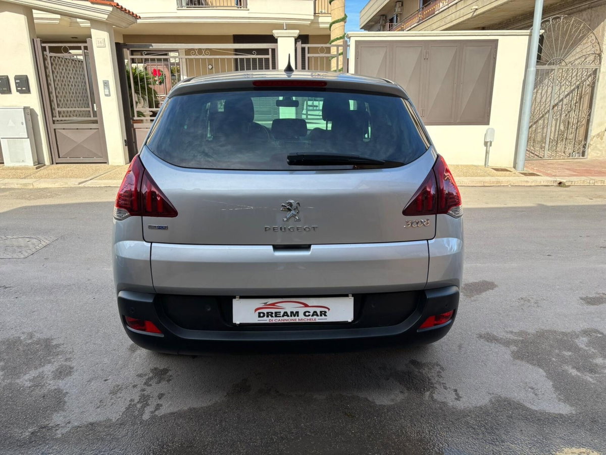 Peugeot 3008 BlueHDi 120 S&S Allure (11)
