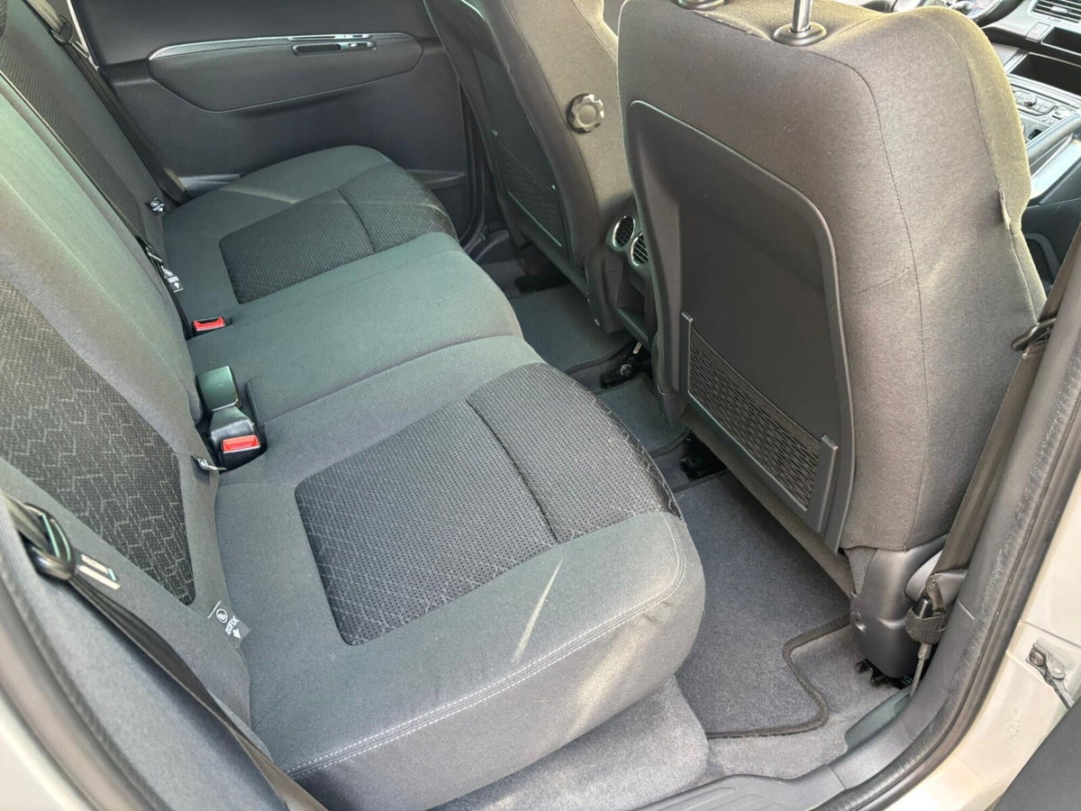 Peugeot 3008 BlueHDi 120 S&S Allure (20)