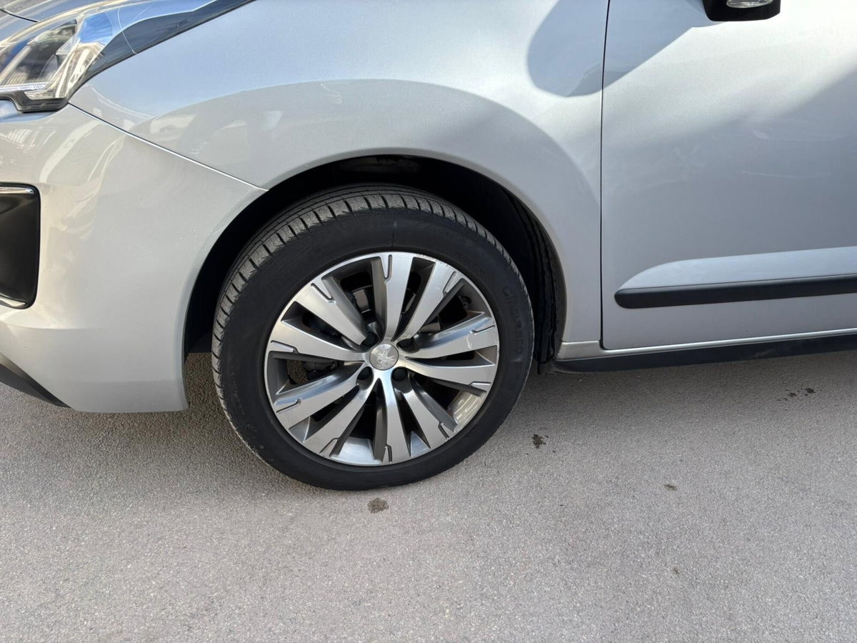 Peugeot 3008 BlueHDi 120 S&S Allure (6)