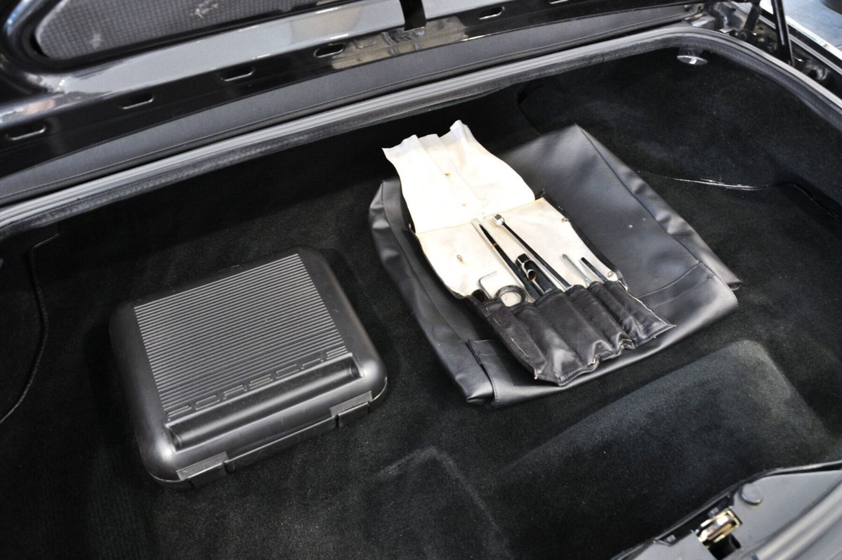 Porsche 944 Cabrio S2 (10)