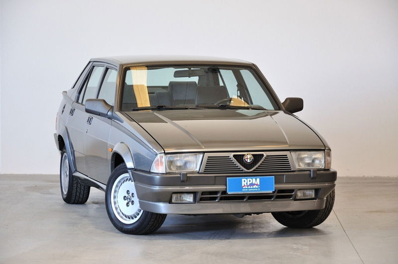 Alfa Romeo 75 2.0i Twin Spark
