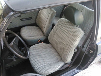 Volkswagen Golf Cabrio 1600 GLI (10)