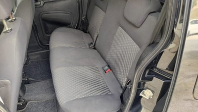 Peugeot Bipper 1.3 HDi 75 FAP Stop&Start Outdoor (11)