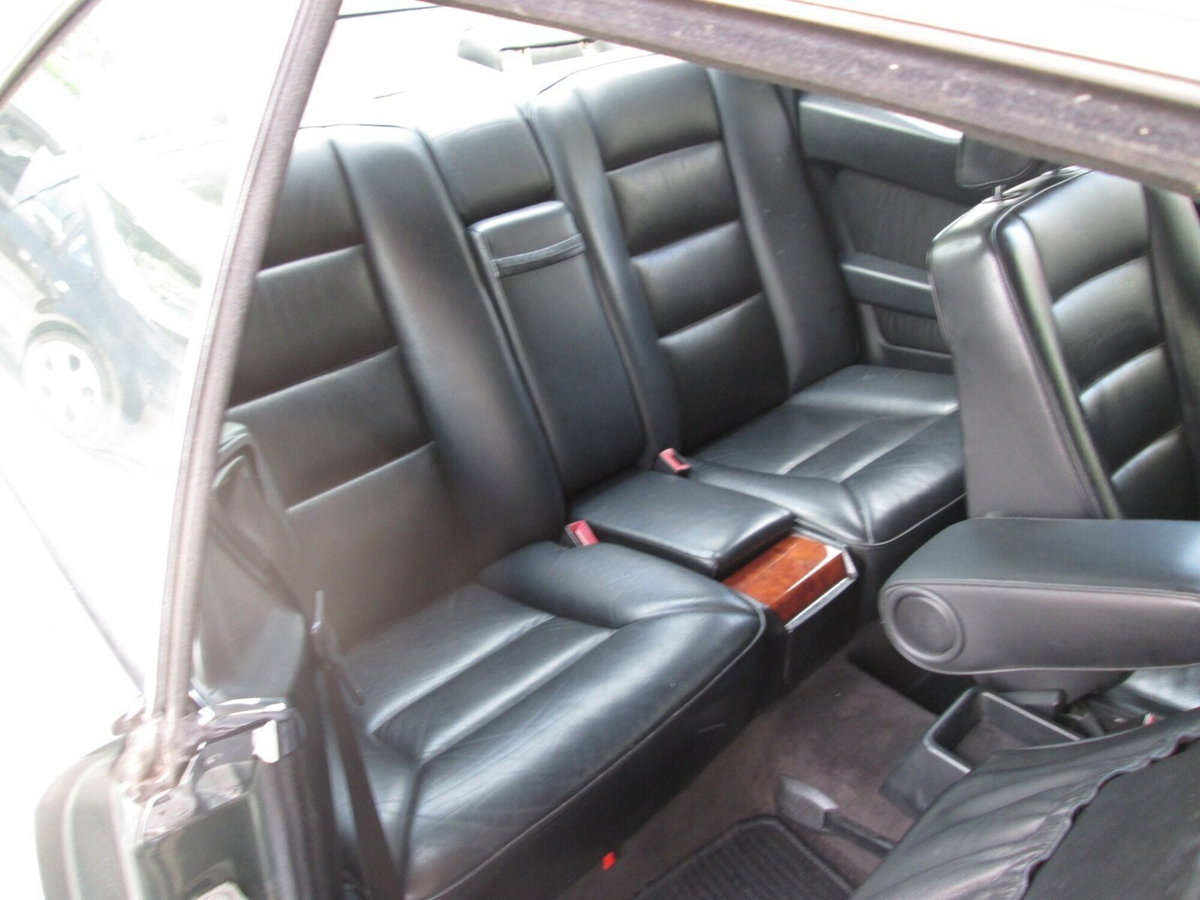Mercedes-Benz 300 Coupé 300 CE-24 Coupé (11)