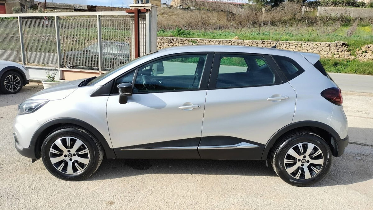 Renault Captur dCi 8V 90 CV Business (2)