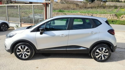 Renault Captur dCi 8V 90 CV Business (2)