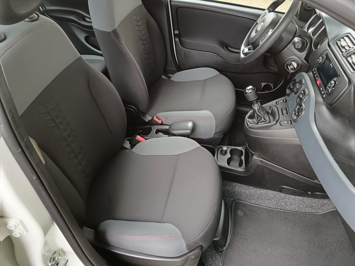 Fiat Panda 1.3 MJT 95 CV S&S 4x4 (14)
