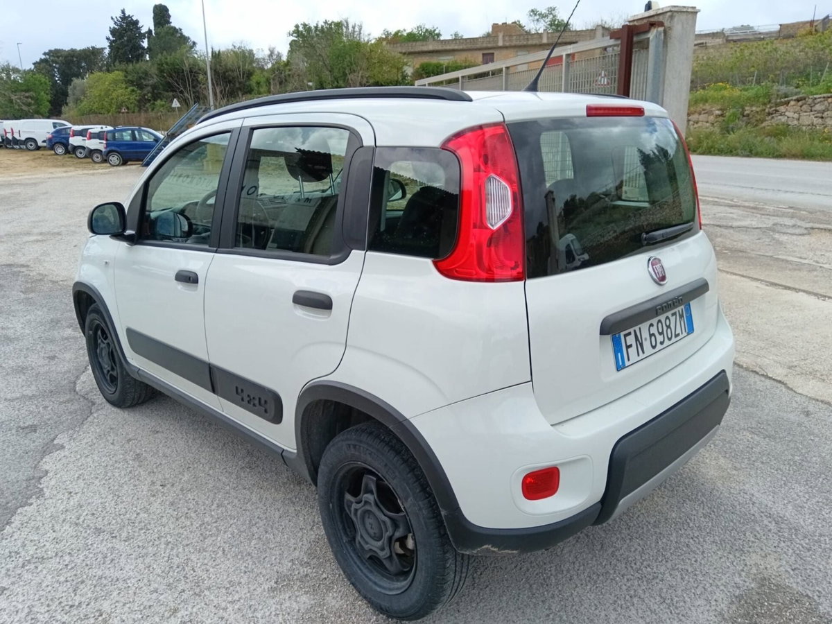 Fiat Panda 1.3 MJT 95 CV S&S 4x4 (3)