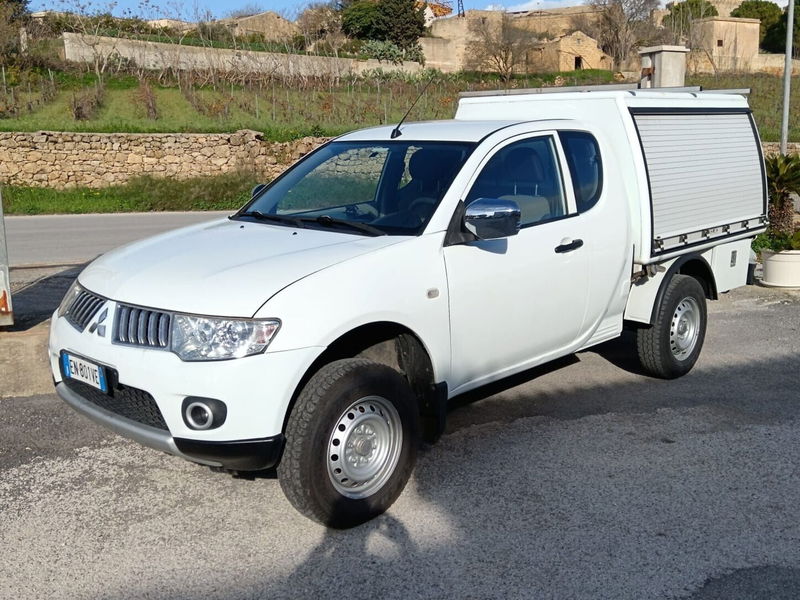 Mitsubishi L200 2.5 DI-D/136CV Club Cab Invite DPF