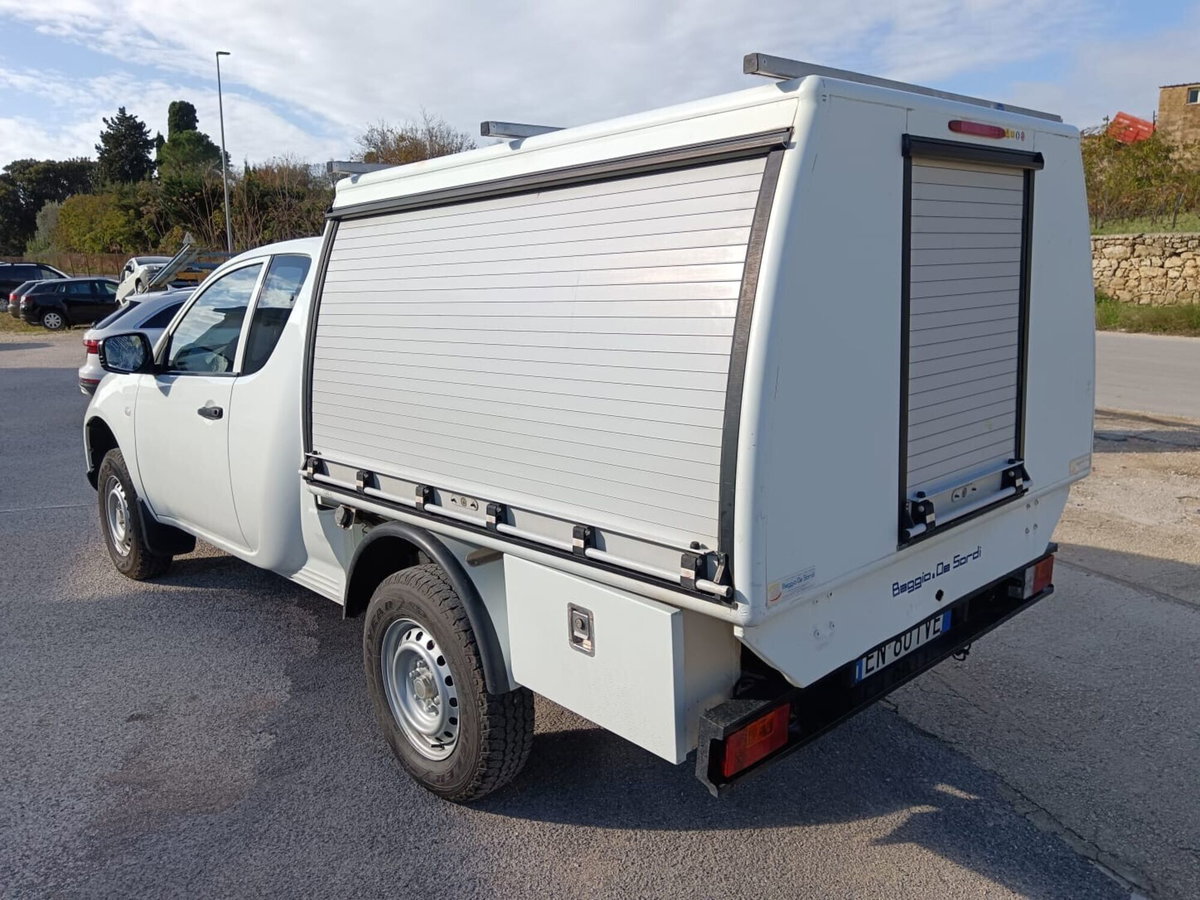 Mitsubishi L200 2.5 DI-D/136CV Club Cab Invite DPF (3)