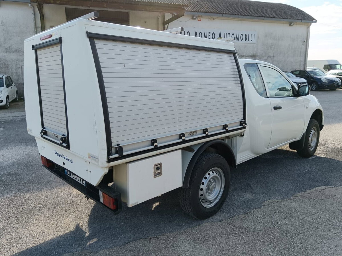 Mitsubishi L200 2.5 DI-D/136CV Club Cab Invite DPF (5)