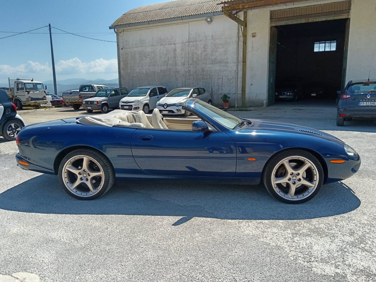 Jaguar XK 5.0 V8 Convertibile (10)