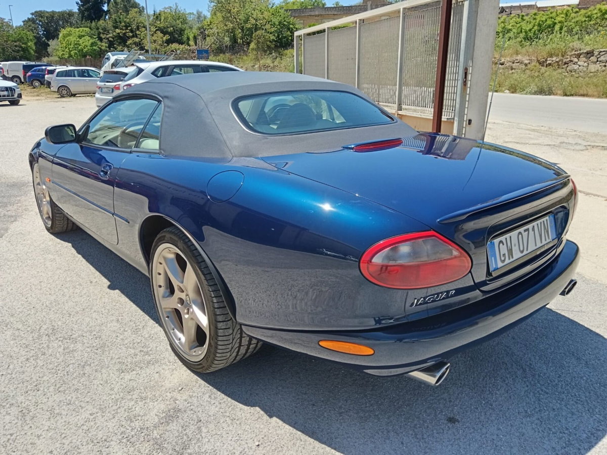 Jaguar XK 5.0 V8 Convertibile (6)
