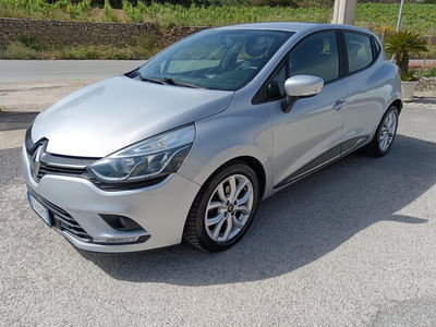 Renault Clio dCi 8V 90 CV EDC 5 porte Moschino Intens usata