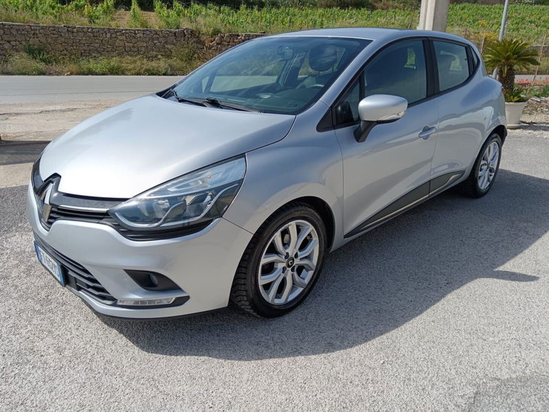 Renault Clio dCi 8V 90 CV EDC 5 porte Moschino Intens